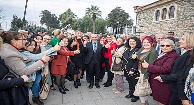 Muhtarlardan Başkan Soyer'e teşekkür: "Bilin ki İzmir'de bin 293 kardeşiniz var"