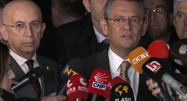 Özgür Özel: “Çıkıp vanilyalı kek tarifi okutsalar anayasaya daha uygun olurdu”