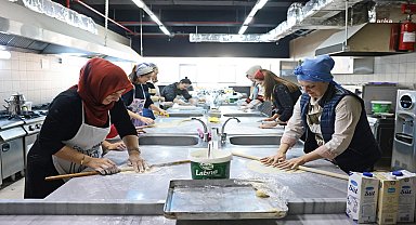 Pastacı çırakları, Çankaya'da yetişiyor