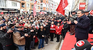 TEPEBAŞI BELEDİYE BAŞKANI ATAÇ, ÇAMLICA MAHALLESİ SEÇİM İLETİŞİM MERKEZİ’Nİ AÇTI