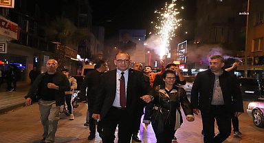 Turgutlu Belediye Başkanı Akın: "5 yıldır herkesi kucaklıyoruz, yeni 5 yılımızda da yine sevgiyle kucaklaşacağız"