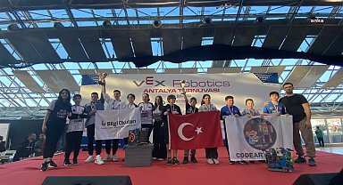 'VEX Robotıcs Antalya Turnuvası'nda geleceğin mühendisleri yarıştı
