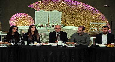 Yenimahalle Belediyesi, ilçe sakinlerini dinlemeye devam ediyor