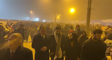 Yenişehir Belediye Başkanı Özyiğit, Hatay'da düzenlenen "Sessiz Yürüyüş"e katıldı