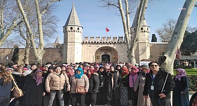 Akhisarlı kadınlar, kültür gezileriyle Türkiye'yi geziyor