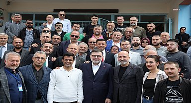 AKP İzmir Büyükşehir Belediye Başkan Adayı Hamza Dağ, oyunu kullandı