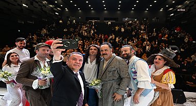 ANTALYA BÜYÜKŞEHİR BELEDİYE BAŞKANI BÖCEK: “SANATA VE SANATÇILARIMIZA SAHİP ÇIKMAYA DEVAM EDECEĞİZ”