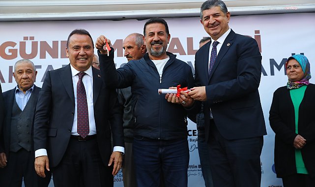 ANTALYA BÜYÜKŞEHİR’İN ‘GÜNEŞ MAHALLESİ KENTSEL DÖNÜŞÜM PROJESİ’NDE ANAHTAR TESLİM TÖRENİ YAPILDI