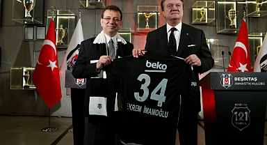 Beşiktaş Spor Kulübünü ziyaret eden İmamoğlu: “Bugün günlerden siyah beyaz”