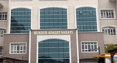Burdur'da ölüme sebebiyet verdiği iddiasıyla yargılanan polise 9 yıl 4 ay 15 gün hapis cezası