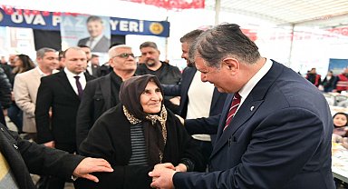 CEMİL TUGAY, BUCALILARLA İFTAR YEMEĞİNDE BULUŞTU: