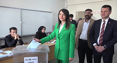 CHP Aksaray Belediye Başkan Adayı Pelinsu Yıldırım Demir oyunu kullandı