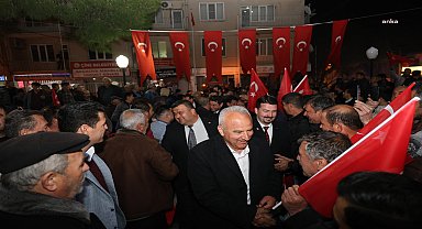 ÇİNE BELEDİYE BAŞKANI KIVRAK'IN AKÇAOVA ZİYARETİ MİTİNGE DÖNDÜ