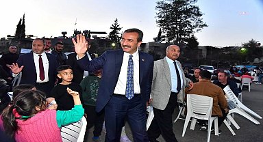 Çukurova Belediyesi'nin iftar programında başkan Çetin'den müjdeler