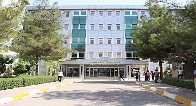 DİYARBAKIR'DA YENİ DOĞAN BEBEĞİNİ METRUK EVE BIRAKAN ANNEYE HAPİS CEZASI İSTENDİ