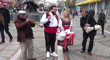 Edirne'de baharın gelişi Marteniçka bilekliğiyle kutlandı