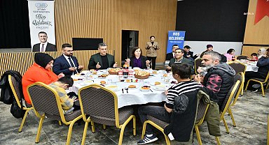 Esenyurt Belediye Başkanı Bozkurt, iftarda engelli bireyler ve aileleriyle buluştu 