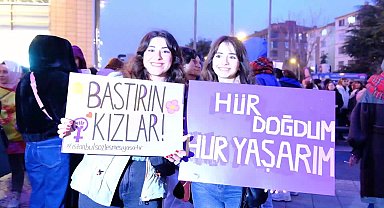 ESKİŞEHİR’DE KADINLARDAN 8 MART İÇİN GECE YÜRÜYÜŞÜ: 