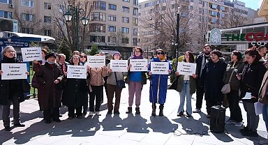 ESKİŞEHİR KADIN SAVUNMA AĞI'NDAN 'CİNSEL İSTİSMAR' PROTESTOSU: