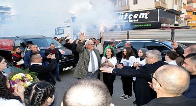 Halil Posbıyık'ın Kepez seçim ofisi açılışında büyük coşku