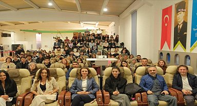 HAVACILIK SEKTÖRÜNÜN BAŞARILI KADINLARI, TEPEBAŞI’NDA DENEYİMLERİNİ PAYLAŞTI