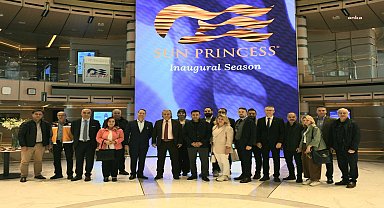 İTALYA BAYRAKLI 'PRINCESS' KUŞADASI LİMANI'NA YANAŞTI... KUŞADASI BELEDİYE BAŞKAN GÜNEL: 