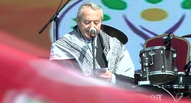 İZMİR GÜNDOĞDU MEYDANI'NDA NEVRUZ KUTLAMASI... İBRAHİM AKIN: “KAYYUM REJİMİNİ 31 MART'TA BİTİRECEĞİZ”