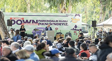 MERSİN BÜYÜKŞEHİR BELEDİYE BAŞKANI SEÇER, ÖZEL ÇOCUKLAR VE AİLELERİYLE BULUŞTU