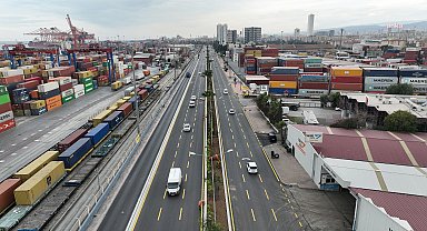 MERSİN BÜYÜKŞEHİR BELEDİYESİ EKİPLERİ, LİMAN YOLU’NU YENİLEDİ