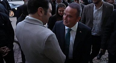 MUHİTTİN BÖCEK, PAZARCI ESNAFIYLA İFTAR YAPTI