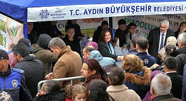 Özlem Çerçioğlu'ndan Buharkent'te fide dağıtımı