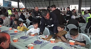 SEYHAN’DA BARBAROS KAPALI SEMT PAZARI HİZMETE GİRDİ 