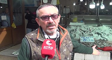 Sinoplu balıkçı Gündoğdu: "İnsanlar geçim derdine düşmüş. Balık satışlarında bu sene çok düşüş var"