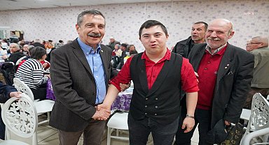 TEPEBAŞI BELEDİYE BAŞKANI ATAÇ, ENGELLİ BİREYLER VE AİLELERİYLE İFTAR PROGRAMINDA BULUŞTU