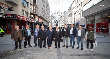 TUNÇ SOYER: “BU ALKIŞLAR ALDIĞIM EN BÜYÜK ÖDÜL”