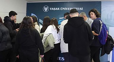 Üniversiteye hazırlanan gençler, Marmaris'te düzenlenen Kariyer Günleri'nde buluştu