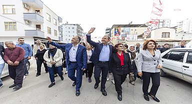 VAHAP SEÇER, ERDEMLİ KURS MERKEZİ’NDE EĞİTİM GÖREN ÖĞRENCİLERİN AİLELERİYLE BULUŞTU