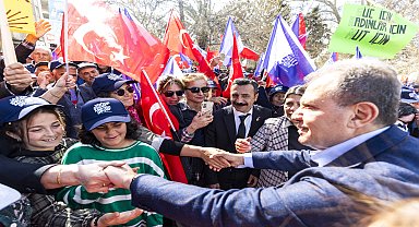 VAHAP SEÇER, MUT SEÇİM KOORDİNASYON MERKEZİ’Nİ AÇTI: “BEN HİZMETLERİMİZDEN MEMNUN OLANLARIN OYUNU İSTİYORUM”
