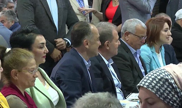 VAHAP SEÇER: “PAZAR GÜNÜ SANDIKTAN ‘HİZMET’ ÇIKACAK”