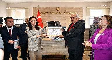 6'INCI KEZ SEÇİLEN KDZ. EREĞLİ BELEDİYE BAŞKANI POSBIYIK MAZBATASINI ALDI 