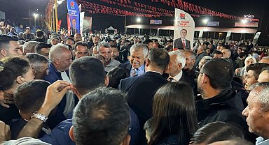 Adana Büyükşehir Belediyesi'nin iftar programları devam ediyor
