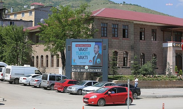 AKP’Lİ BAŞKANIN BORÇSUZ BIRAKTIĞINI İDDİA ETTİĞİ MUŞ BELEDİYESİ’NİN 890 MİLYON LİRA BORCU OLDUĞU ORTAYA ÇIKTI