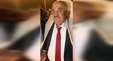 AKP'li Büyükşehir Belediye Başkanı'nın "Çoban bile olamaz" dediği YRP'nin Aziziye'de belediye başkanı seçilen adayı kepenekle ilçe sokaklarını gezdi