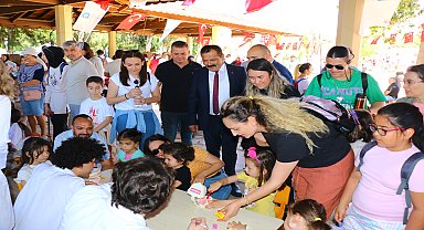 Antalya Büyükşehir Belediyesi'nin '23 Nisan Çocuk ve Uçurtma Festivali' devam ediyor