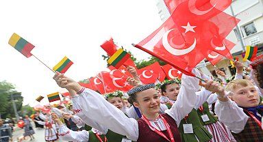 Antalya'da 23 Nisan coşkusu başladı