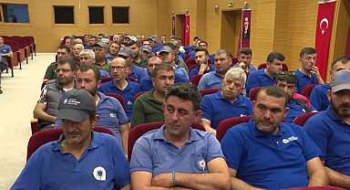 ANTALYA'DA ‘SİNEKSİZ YAZ’ İÇİN BÜYÜKŞEHİR EKİPLERİ, HEM SAHADA HEM EĞİTİMDE