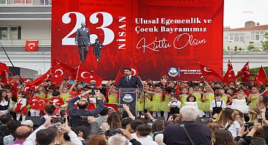 Avcılar'da coşkulu 23 Nisan kutlamaları