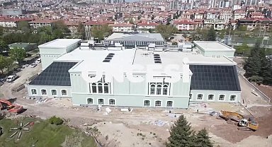 Başkente kazandırılan Altınpark 100. Yıl Yüzme Havuzu ve Spor Kompleksi misafirlerini bekliyor