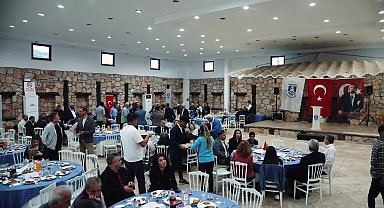 Bodrum Belediye Başkanı Mandalinci, ilçe protokolüyle iftar yaptı