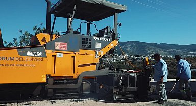 Bodrum Belediyesi, yol yapım çalışmalarına devam ediyor